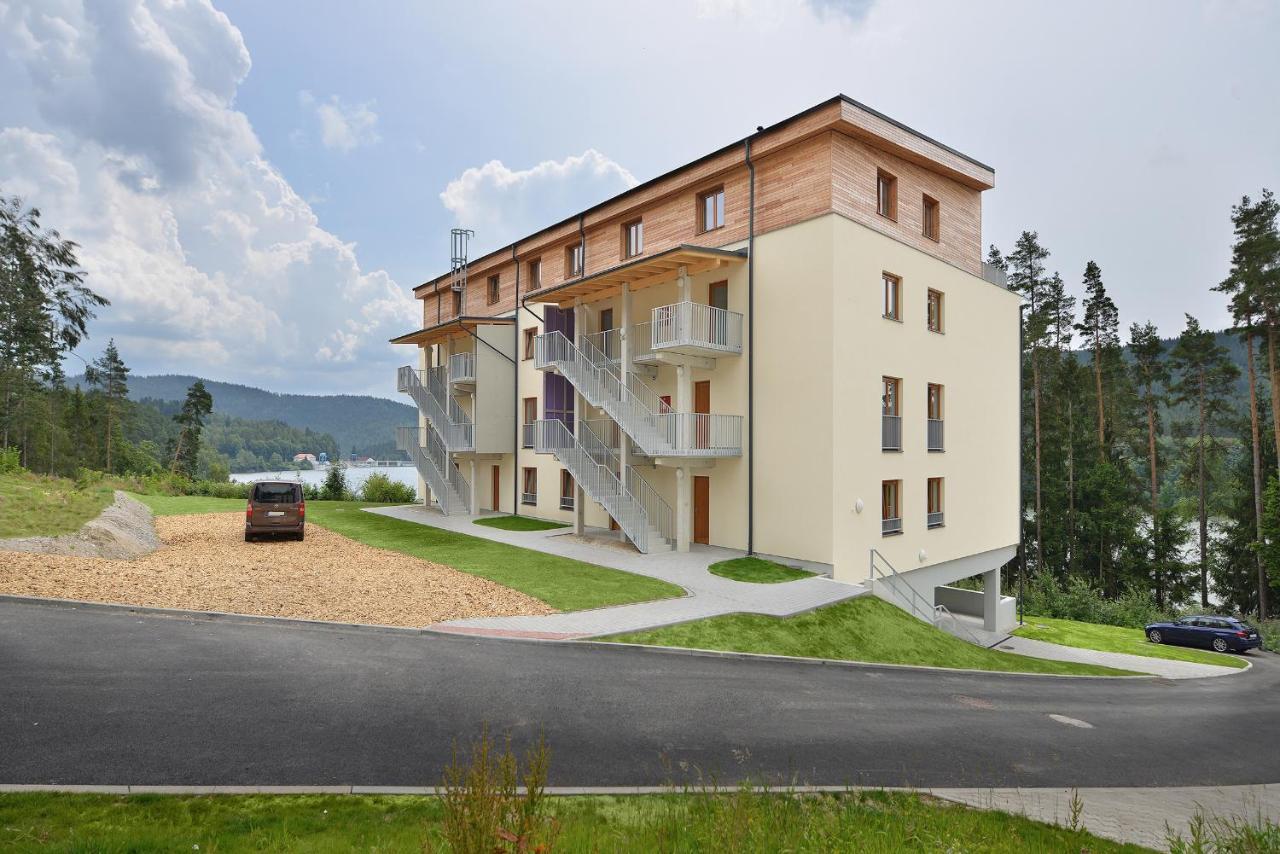 Element Lakeside Apartments Lipno nad Vltavou Zewnętrze zdjęcie